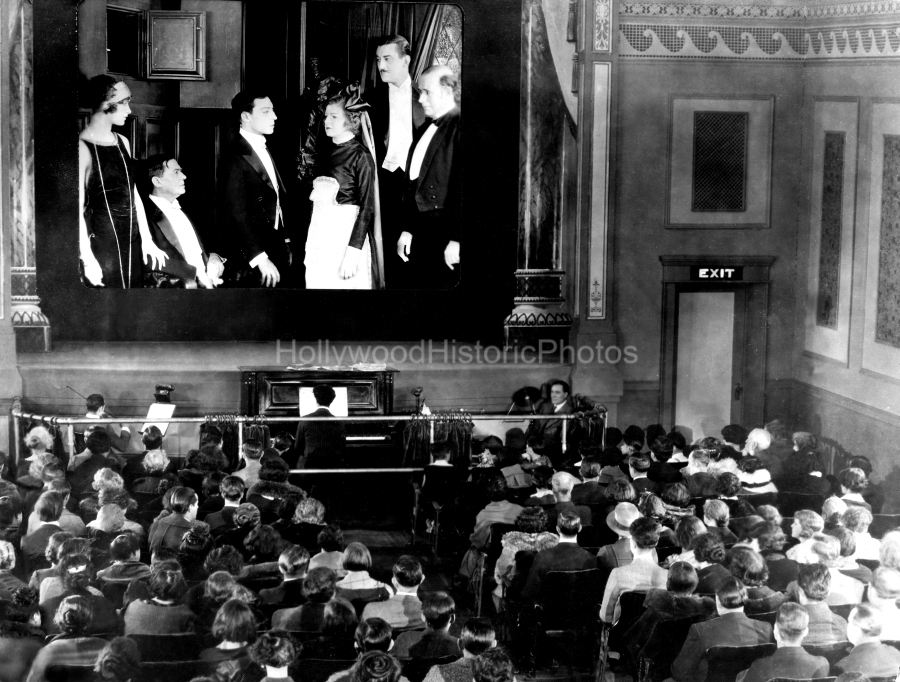 Buster Keaton 1924 Sherlock Jr. wm.jpg